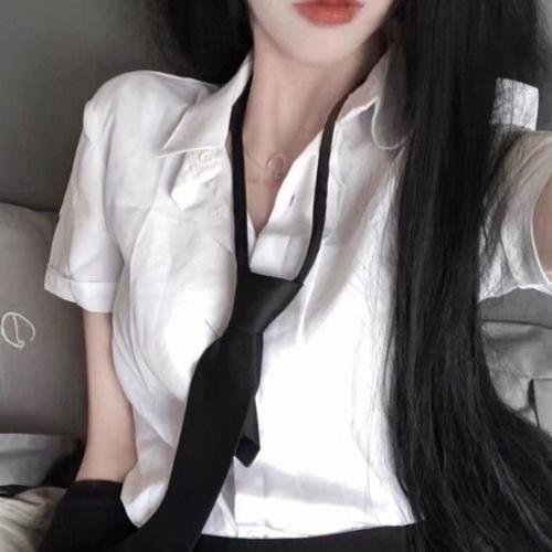 吮指少年